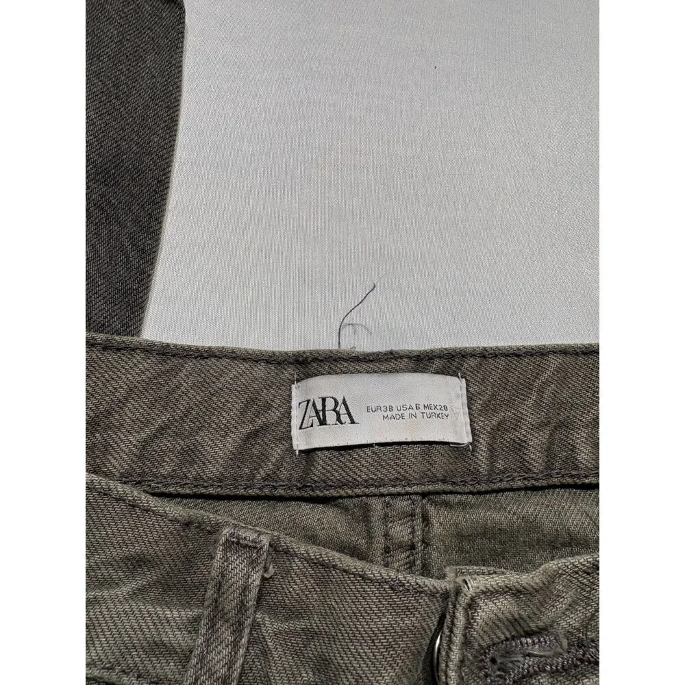 Zara Women's Gray Distressed Straight Leg Jeans Size 6